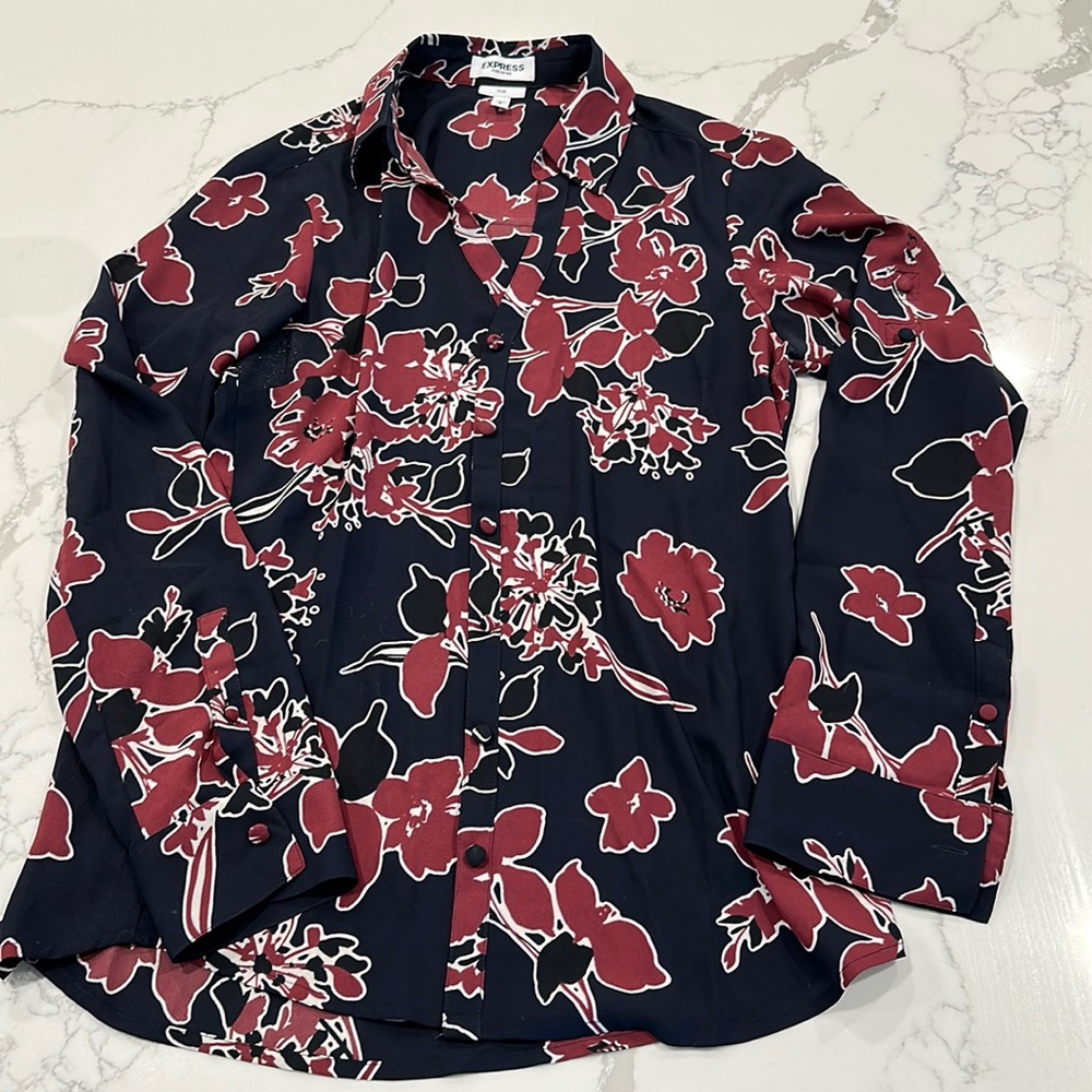 Women’s size medium, express, Portofino, slim fit